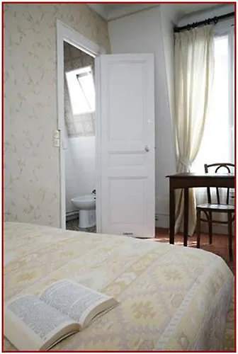 Hipotel Sacre Coeur Olympiades Otel 2*
